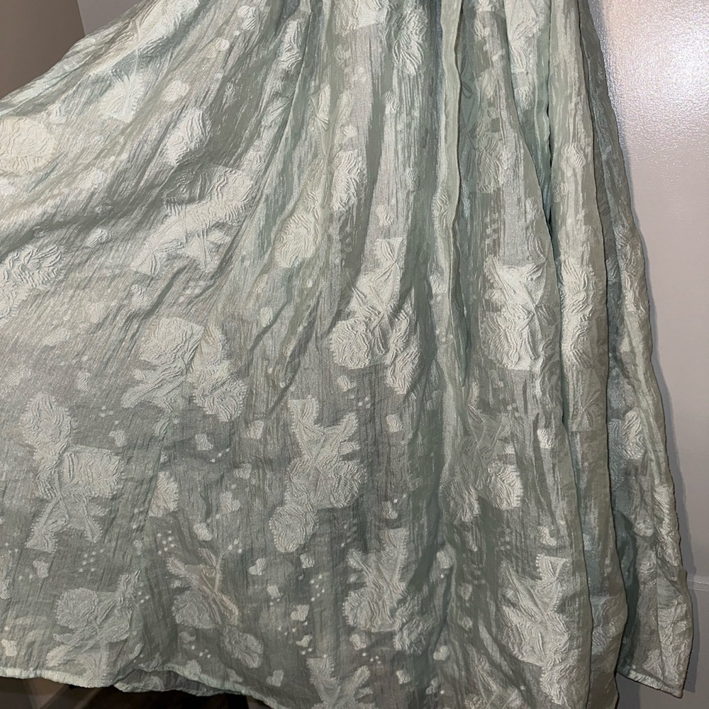Lulu’s Mid-Length Jacquard Dress - Picture 4 of 6